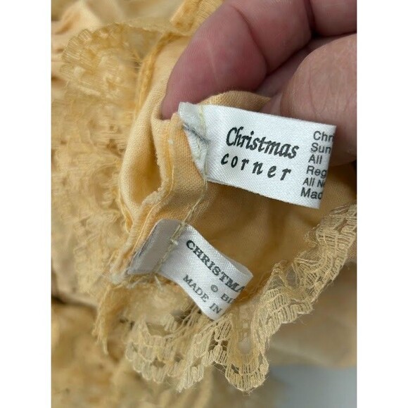 Christmas Corner Vintage White Bear 10" Lace Beige Dress with Roses - Picture 5 of 5